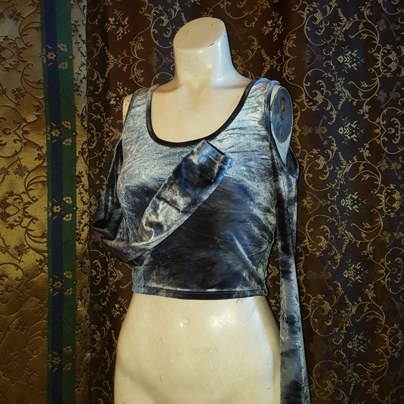 2/$20 UO Icy Blue Grey Velvet Crop Top Long Sleeve Shirt - Picture 9 of 11